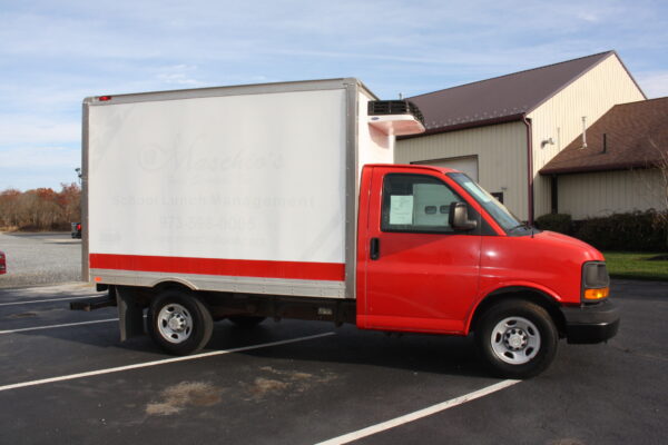 IMG 0613 600x400 - 2009 Chevrolet 3500 Reefer Truck