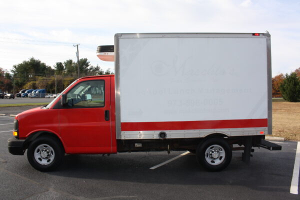 IMG 0617 600x400 - 2009 Chevrolet 3500 Reefer Truck